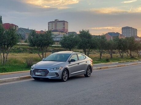 Hyundai Elantra 2016