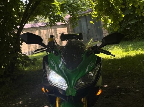 Kawasaki Ninja 400 2024