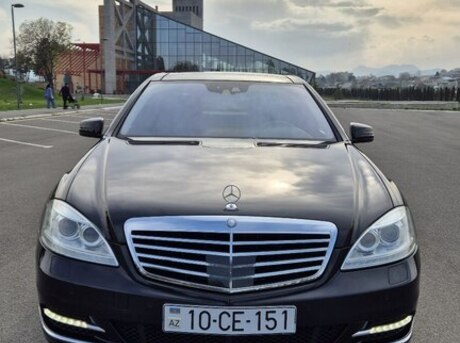 Mercedes S 500