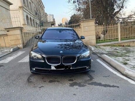 BMW 740