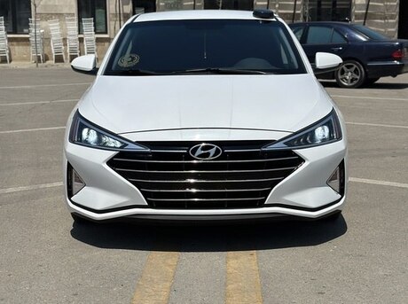 Hyundai Elantra 2019