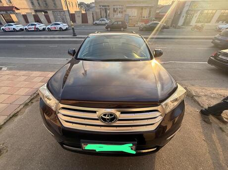 Toyota Highlander 2011