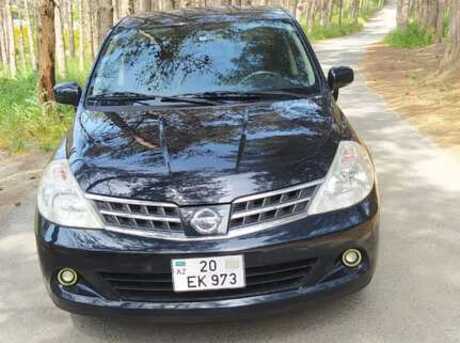 Nissan Tiida 2011