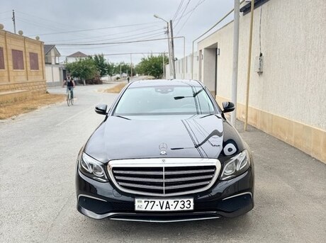 Mercedes E 220 d 4MATIC 2017