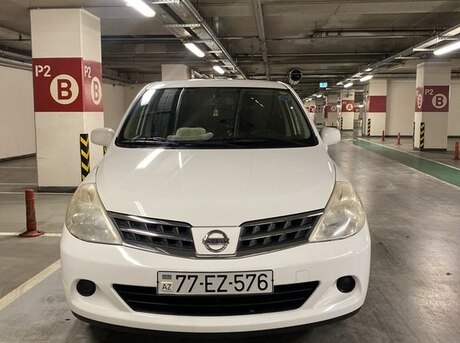 Nissan Tiida 2012