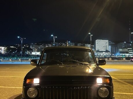 LADA (VAZ) Niva 2013