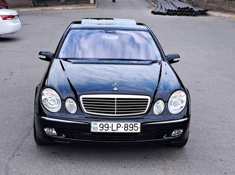 Mercedes E 240 2003