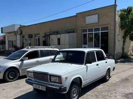 LADA (VAZ) 2107 2005