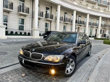 BMW 740