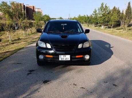 Mitsubishi Airtrek 2003