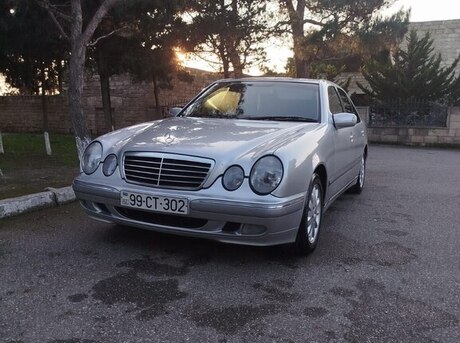 Mercedes E 220 d 2001