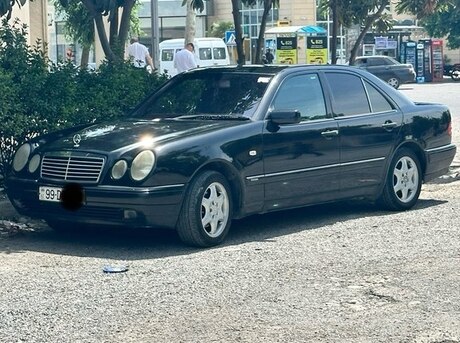 Mercedes E 240 1998