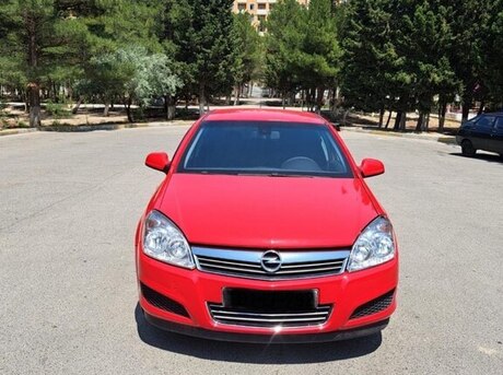 Opel Astra 2010