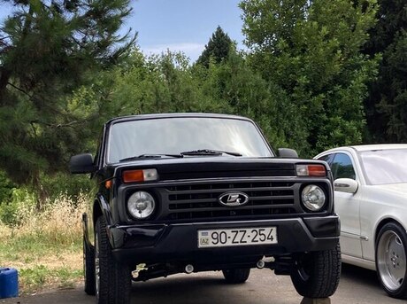 LADA (VAZ) Niva 2016