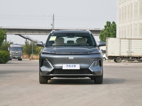 Geely  2025