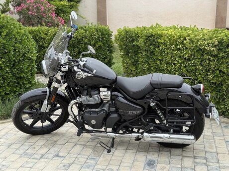 Royal Enfield Super Meteor 650