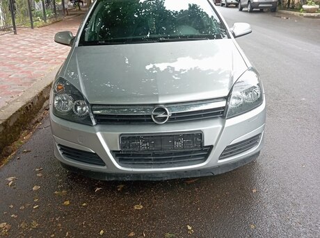 Opel Astra 2004