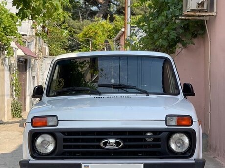 LADA (VAZ) Niva 2012