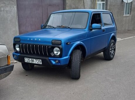 LADA (VAZ) Niva 2010