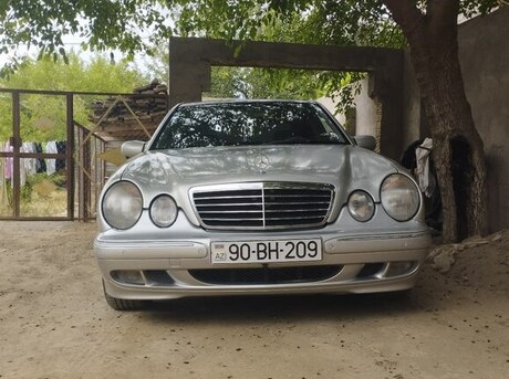 Mercedes E 240 2000