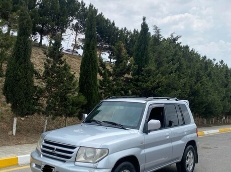 Mitsubishi Pajero io 2003