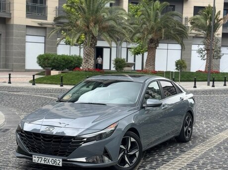 Hyundai Elantra 2022