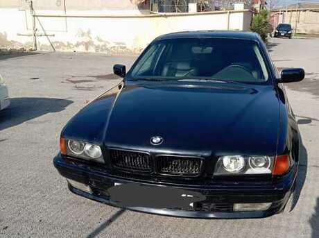 BMW 740
