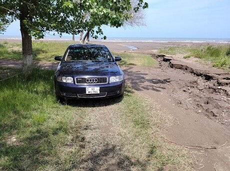 Audi A4 2003