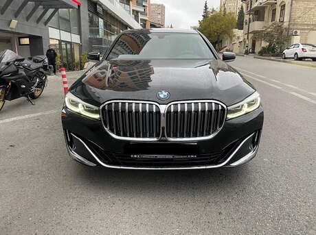 BMW 750e xDrive 2019