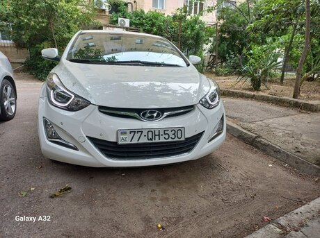Hyundai Avante 2015