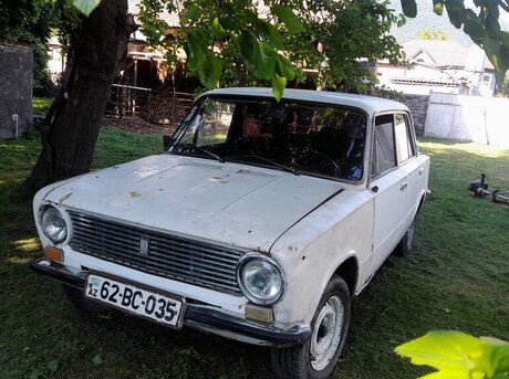 LADA (VAZ) 21011 1986
