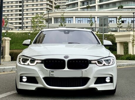 BMW 330 2017
