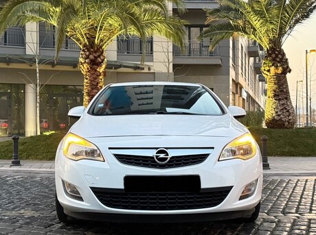 Opel Astra 2010