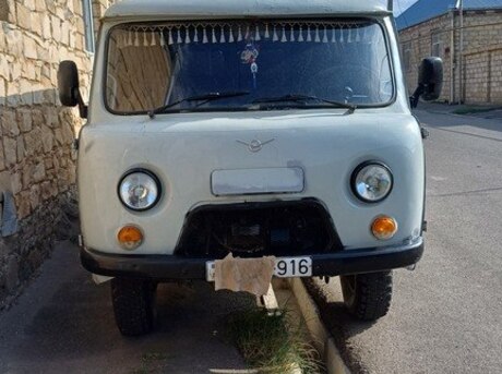 UAZ 452