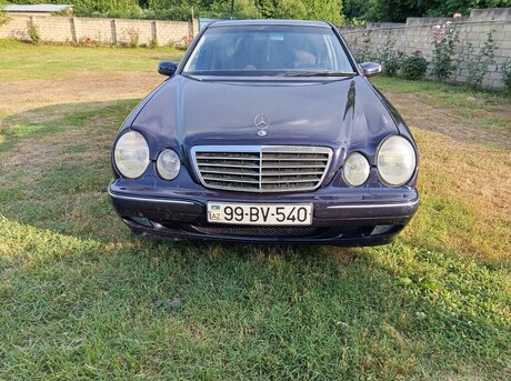 Mercedes E 240 2000