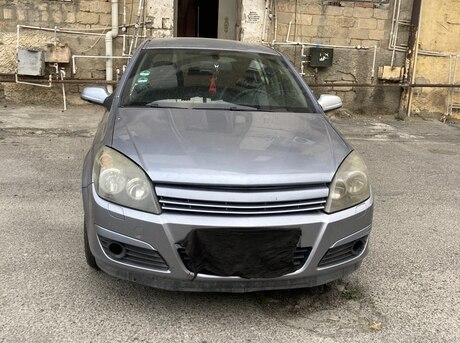 Opel Astra 2004
