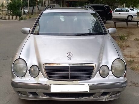 Mercedes E 200 2001