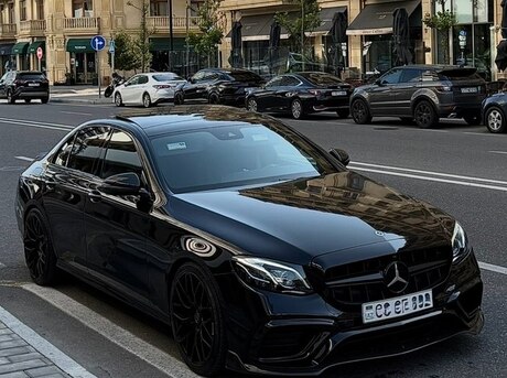 Mercedes E 300