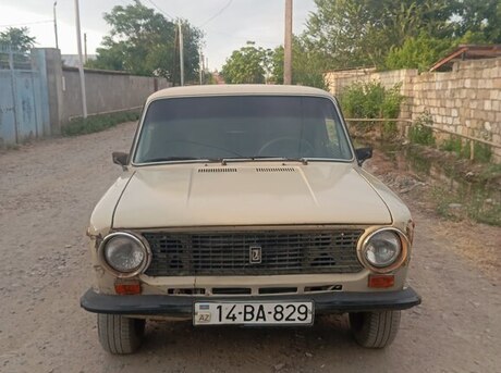 LADA (VAZ) 21011 1984
