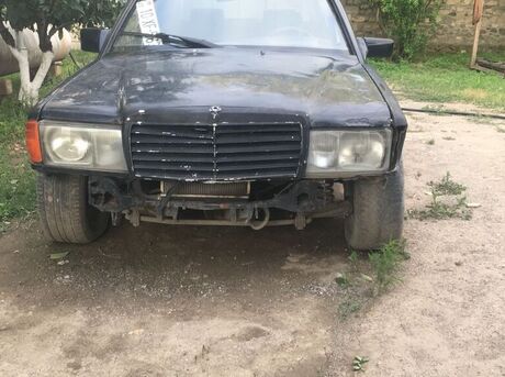 Mercedes 190 1988