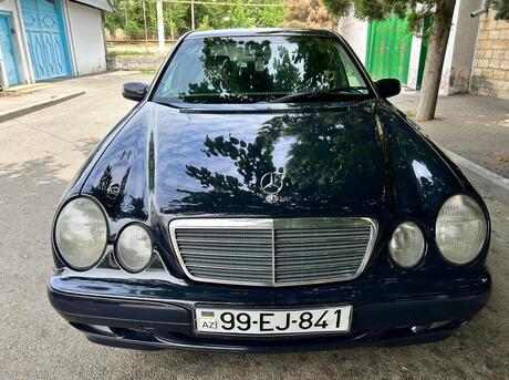 Mercedes E 270 2001