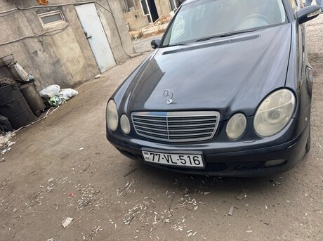 Mercedes E 240 2004
