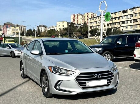 Hyundai Elantra 2017