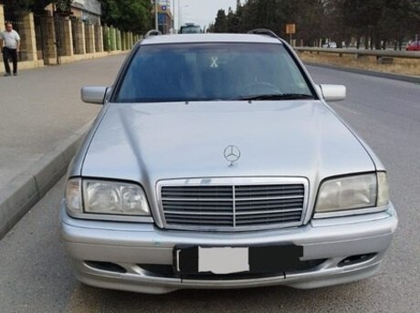 Mercedes C 220 d 2000