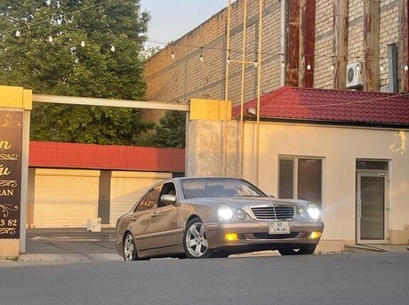 Mercedes E 320 2001