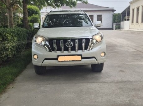 Toyota Land Cruiser Prado 2015