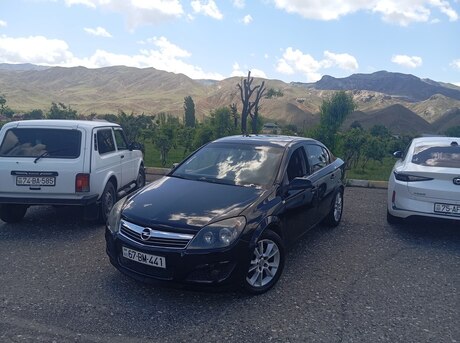Opel Astra 2008