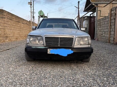 Mercedes E 220 1994