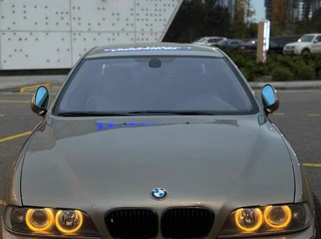 BMW 525