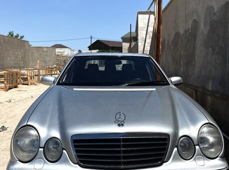 Mercedes E 320 2001